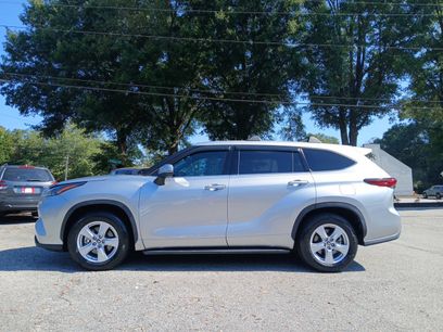 Used 2022 Toyota Highlander L