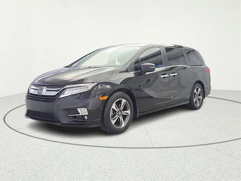 Used 2018 Honda Odyssey Touring image 3