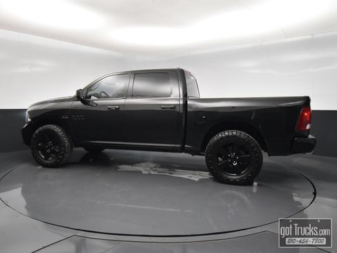 Used 2016 RAM 1500 Express w/ Black Ram 1500 Express Group AWD/4WD image 3