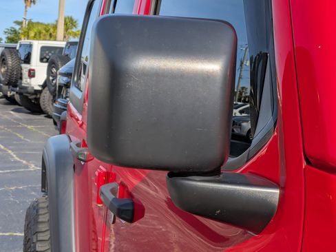 Used 2019 Jeep Wrangler Unlimited Sport S AWD/4WD image 11