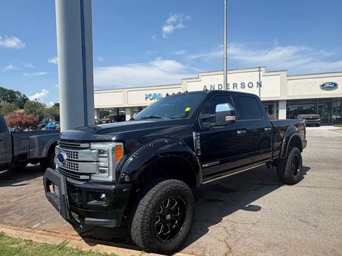 Used 2019 Ford F250 Platinum w/ Platinum Ultimate Package AWD/4WD image 5