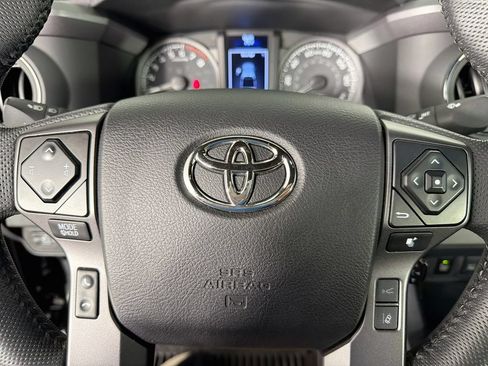 Used 2022 Toyota Tacoma TRD Sport w/ TRD Premium Sport Package RWD image 16