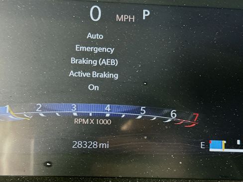 Used 2023 Jeep Grand Cherokee L Laredo image 19