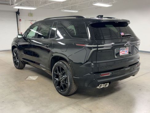 New 2026 Chevrolet Traverse RS w/ LPO, Floor Liner Package image 2