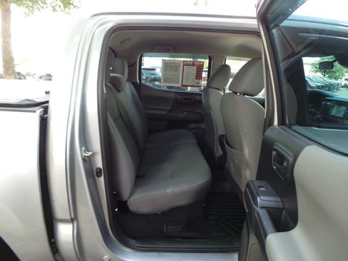 Used 2018 Toyota Tacoma SR w/ SR Convenience Package RWD image 39