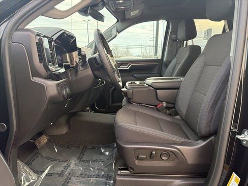 Used 2025 Chevrolet Silverado 1500 LT image 28