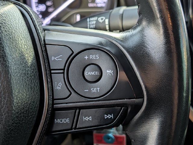 Used 2023 Toyota Camry SE FWD image 19