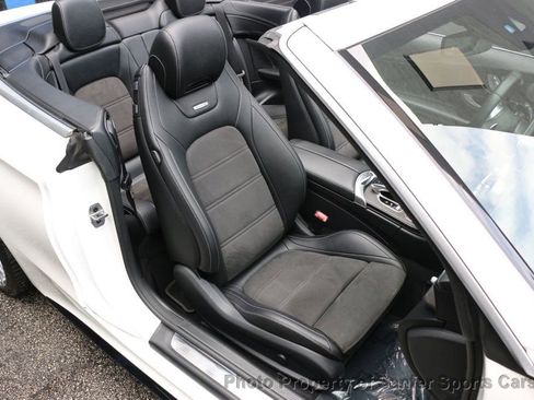 Used 2020 Mercedes-Benz C 63 AMG Cabriolet image 32