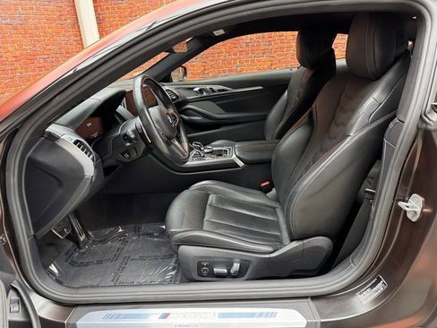 Used 2022 BMW M850i xDrive M850i xDrive image 9