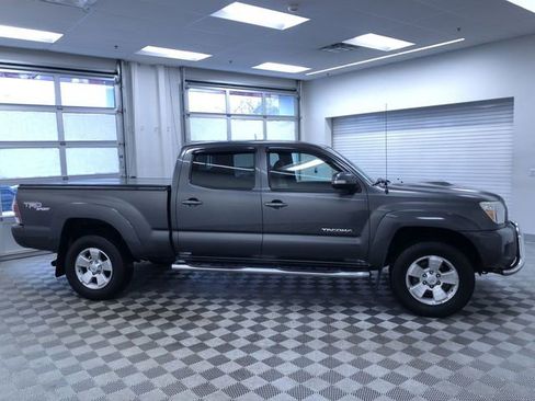 Used 2013 Toyota Tacoma 4x4 Double Cab image 6