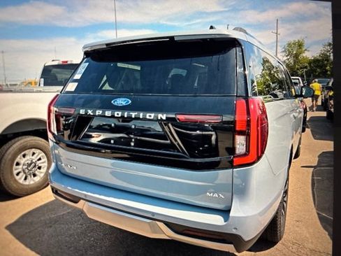 Used 2026 Ford Expedition Max Platinum w/ Driver's Package AWD/4WD image 28