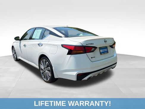 Used 2024 Nissan Altima 2.5 SL FWD image 4