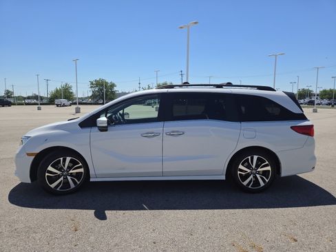 Used 2024 Honda Odyssey Touring image 15