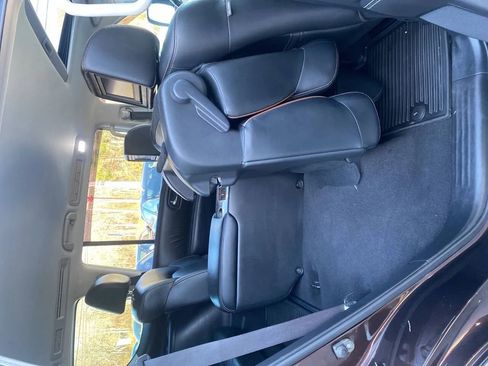 Used 2017 Nissan Armada Platinum w/ Captain Seat Package image 29