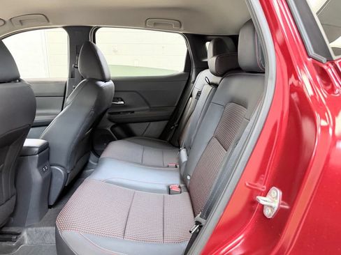 Used 2025 Nissan Kicks SR AWD/4WD image 19