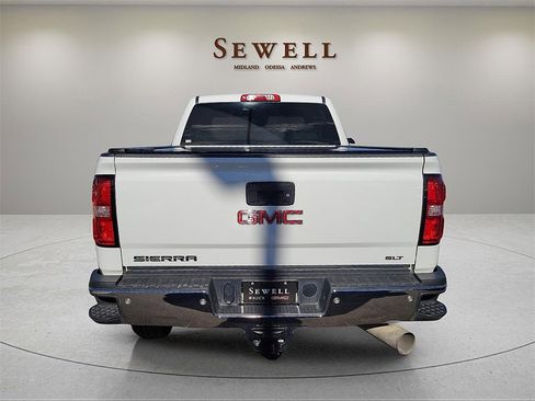 Used 2018 GMC Sierra 2500 SLT w/ Duramax Plus Package image 4