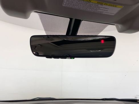 Used 2017 Subaru Outback 2.5i Premium image 17