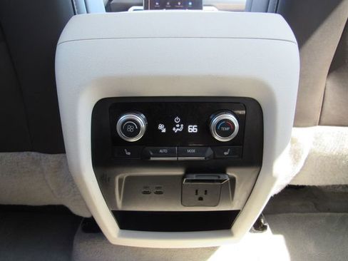 Used 2024 GMC Acadia Denali w/ Super Cruise Package AWD/4WD image 31