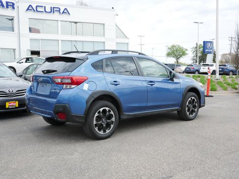 Used 2023 Subaru Crosstrek 2.0i AWD/4WD image 3