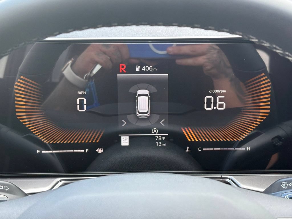 New 2026 Kia Sportage SX FWD image 23
