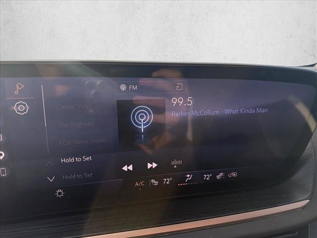 Used 2025 Buick Envision Sport Touring AWD/4WD image 4