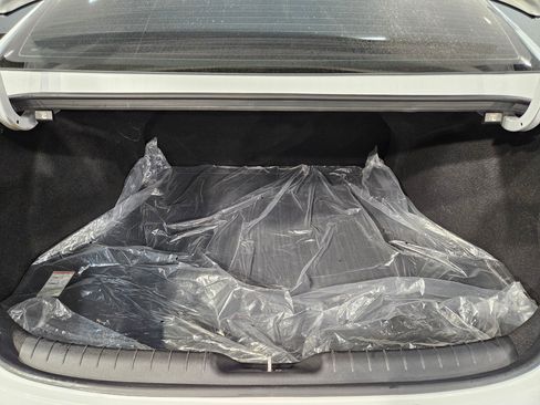 Used 2024 Hyundai Elantra SE image 18