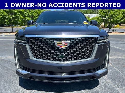 Used 2023 Cadillac Escalade Premium Luxury RWD image 13