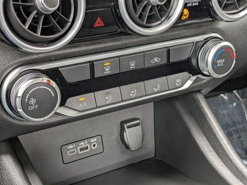 Used 2022 Nissan Sentra SV FWD image 21