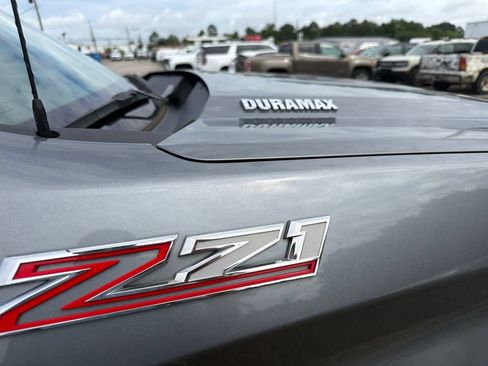 Used 2020 Chevrolet Silverado 1500 LTZ w/ LTZ Premium Package AWD/4WD image 13