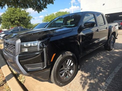 Certified 2026 Nissan Frontier SV w/ Tow Package AWD/4WD image 3
