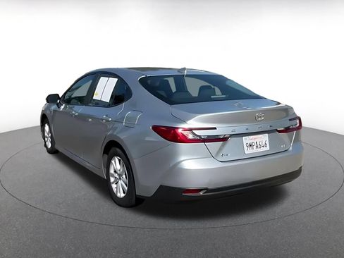 Used 2025 Toyota Camry LE FWD image 9