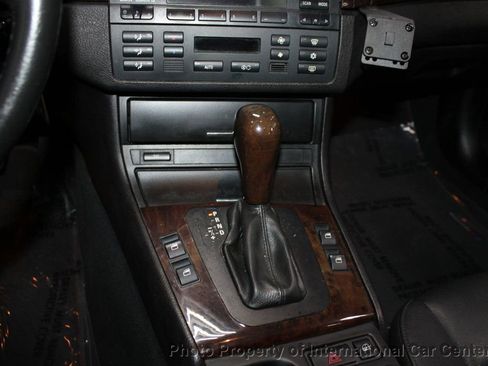 Used 2004 BMW 325Ci Coupe image 32