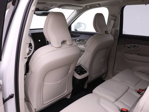 New 2026 Volvo XC90 B6 Ultra w/ Protection Package AWD/4WD image 12