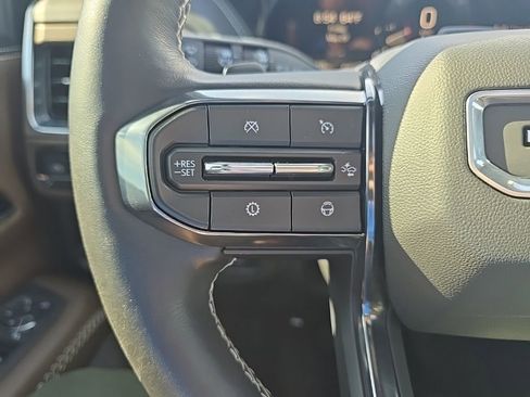 Used 2025 GMC Yukon XL Denali Ultimate AWD/4WD image 25