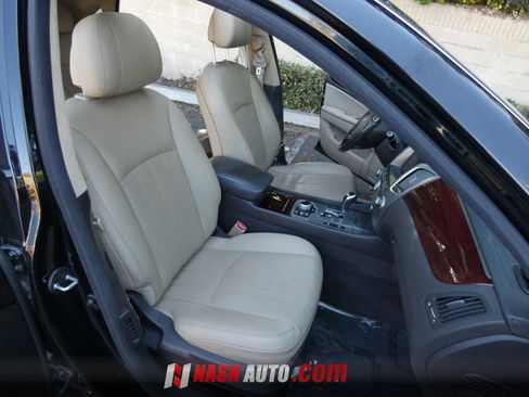 Used 2013 Hyundai Equus Signature RWD image 28