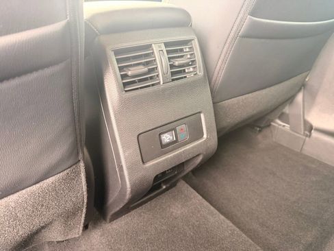 Used 2022 Mitsubishi Outlander SEL AWD/4WD image 29