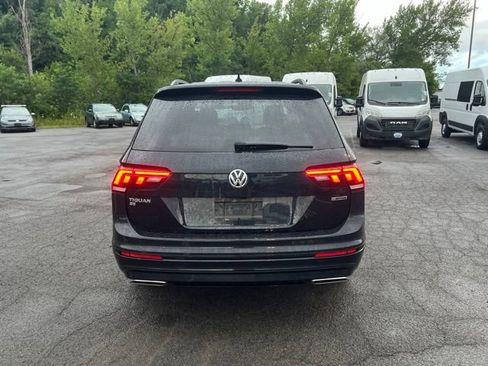Used 2021 Volkswagen Tiguan SE R-Line AWD/4WD image 5