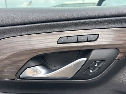 Used 2024 GMC Terrain Denali w/ Denali Premium Package image 18