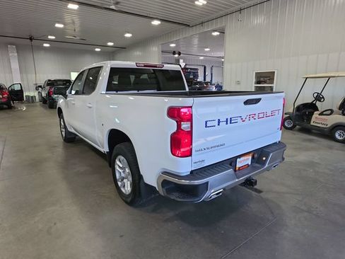 Used 2023 Chevrolet Silverado 1500 LT AWD/4WD image 6
