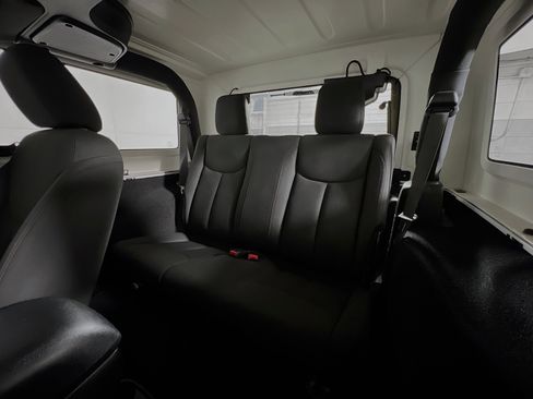 Used 2017 Jeep Wrangler Sport image 26