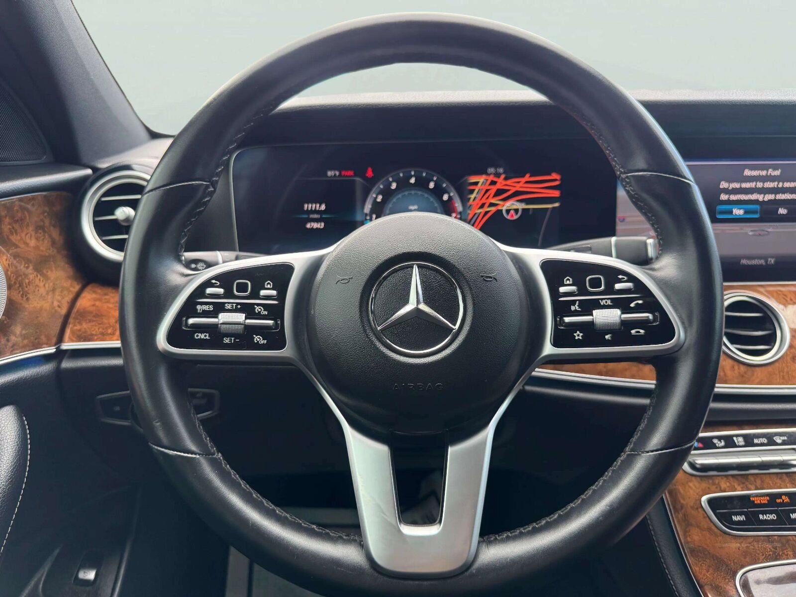 Used 2020 Mercedes-Benz E 350 4MATIC Sedan image 26