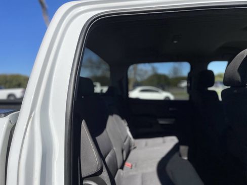 Used 2019 Chevrolet Silverado 2500 LT image 46