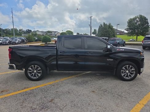 Used 2020 Chevrolet Silverado 1500 LT w/ Texas Edition AWD/4WD image 4