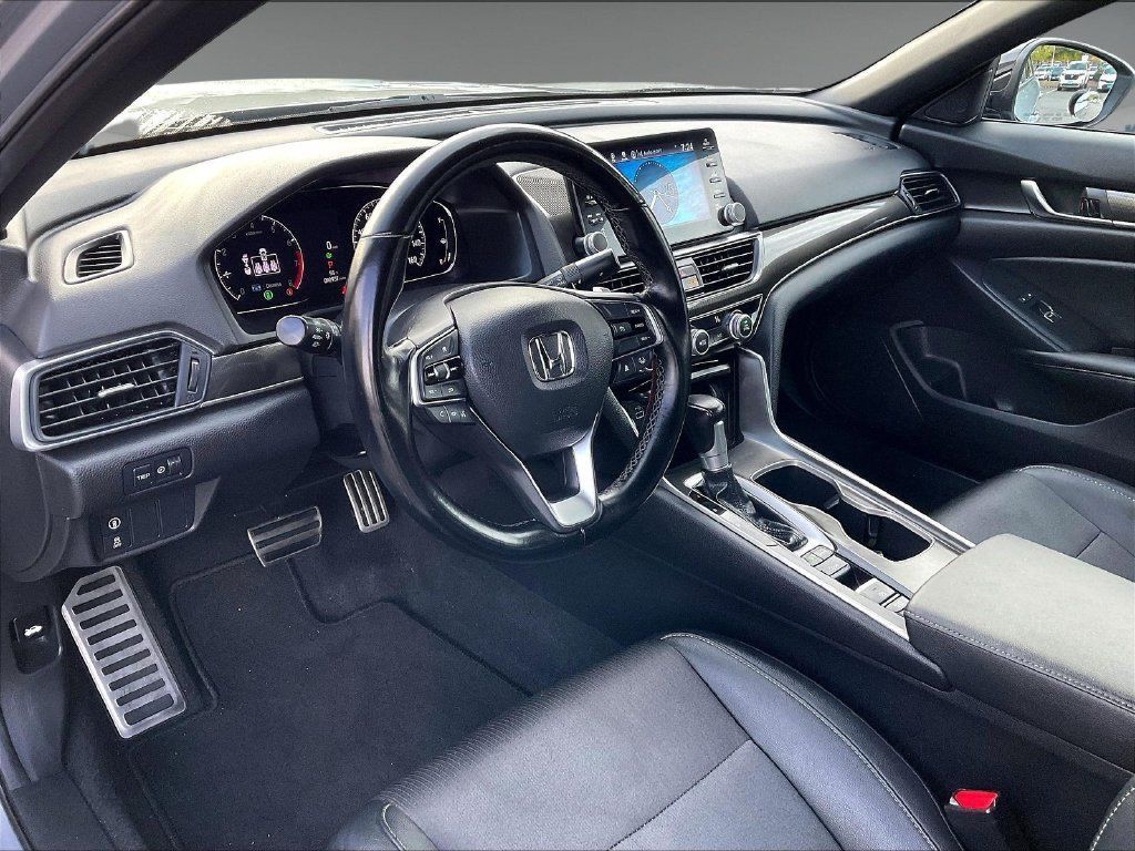 Used 2021 Honda Accord Sport image 8