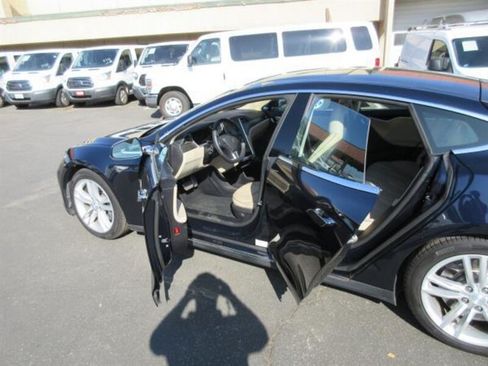 Used 2013 Tesla Model S Performance RWD image 6