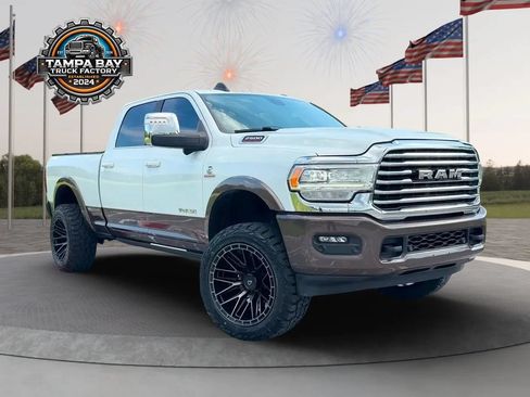 Used 2024 RAM 2500 Limited w/ Towing Technology Group AWD/4WD image 2