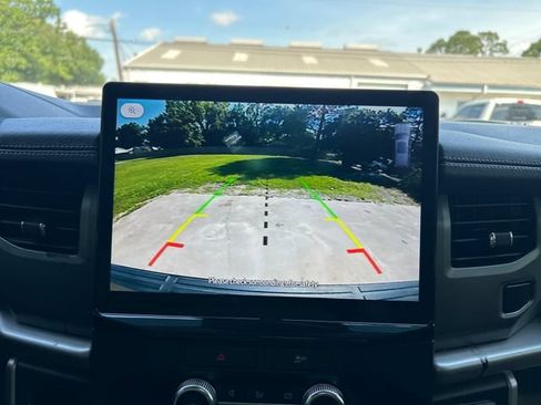 Used 2022 Ford Expedition XLT RWD image 20