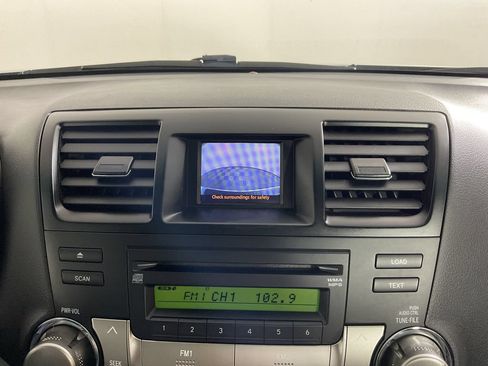 Used 2010 Toyota Highlander SE AWD/4WD image 29