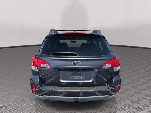 Used 2013 Subaru Outback 2.5i Limited w/ Moonroof Pkg AWD/4WD image 4