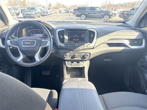 Used 2023 GMC Terrain SLE w/ Driver Convenience Package image 19